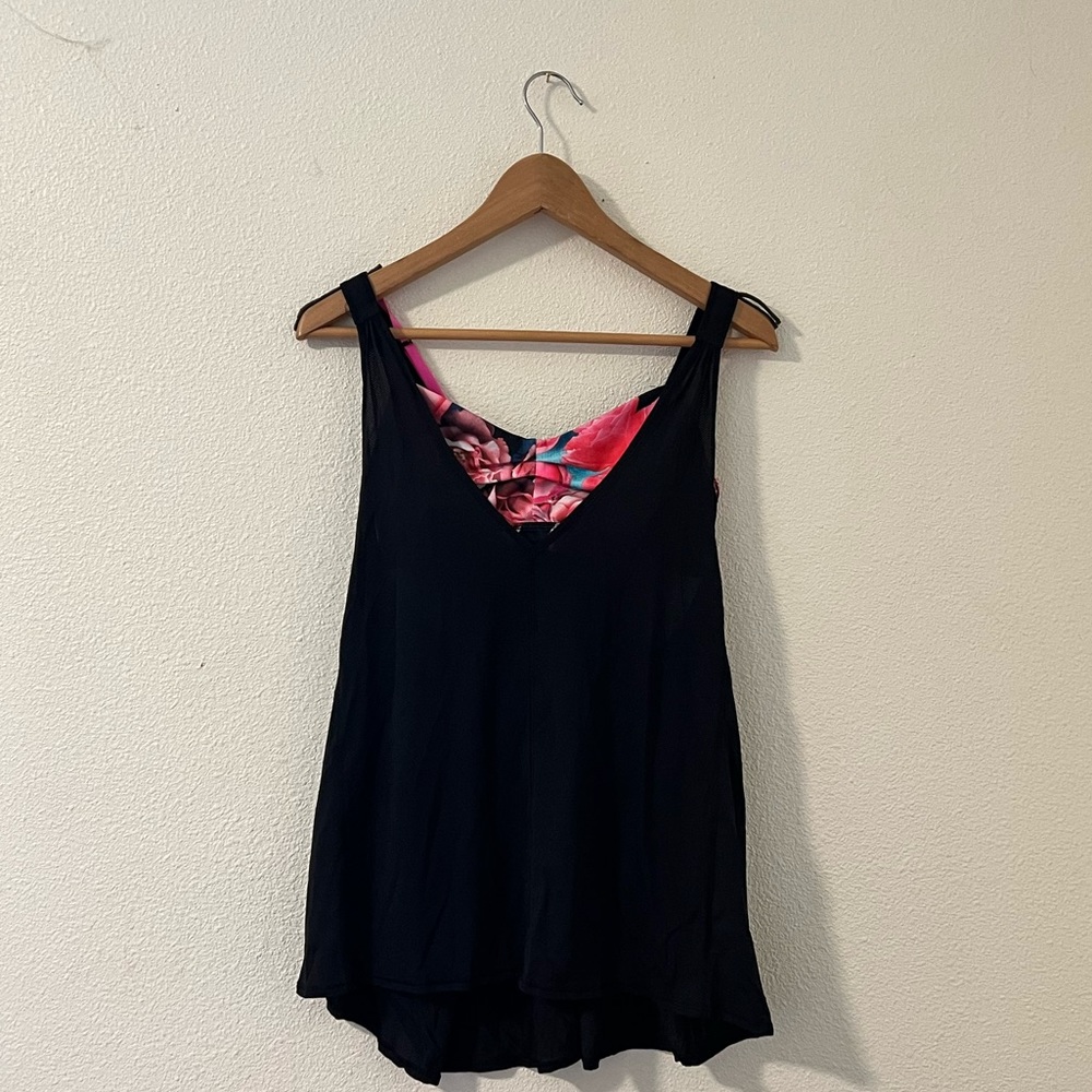 Lululemon top